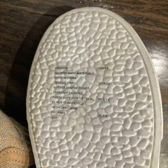 MICHAEL KORS SIZE 8 TODDLER SHOES - Picture 4 of 5